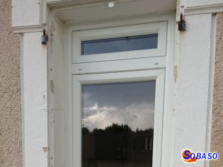 Porte fenêtre PVC avec imposte 