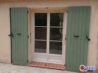 Porte fenêtre 2 VTX PVC ivoire avec petit bois 