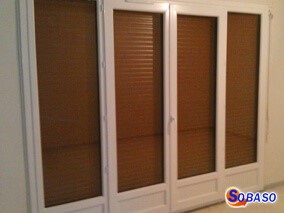 Porte fenêtre PVC + 2 fixes latéraux chêne doré 