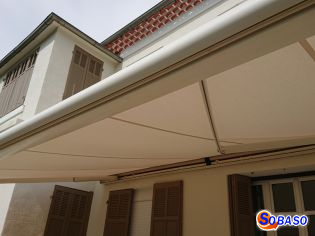 Installation d'un store banne avec LED 